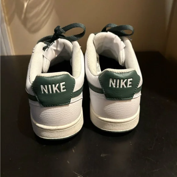 Nike White and Dark Green Sneakers - Picture 2 of 3